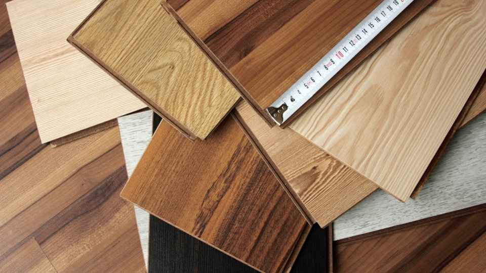 lantai motif kayu