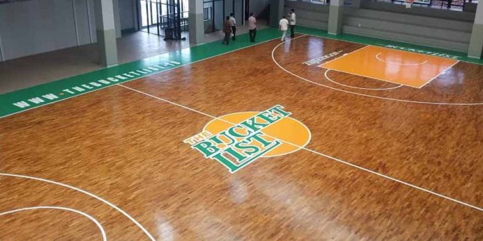 lantai parket lapangan basket