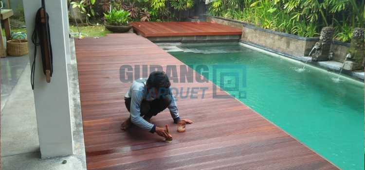 lantai kolam renang