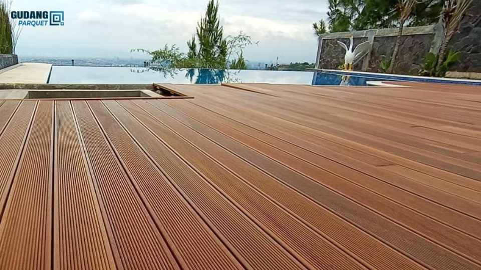 lantai kayu rooftop bengkirai