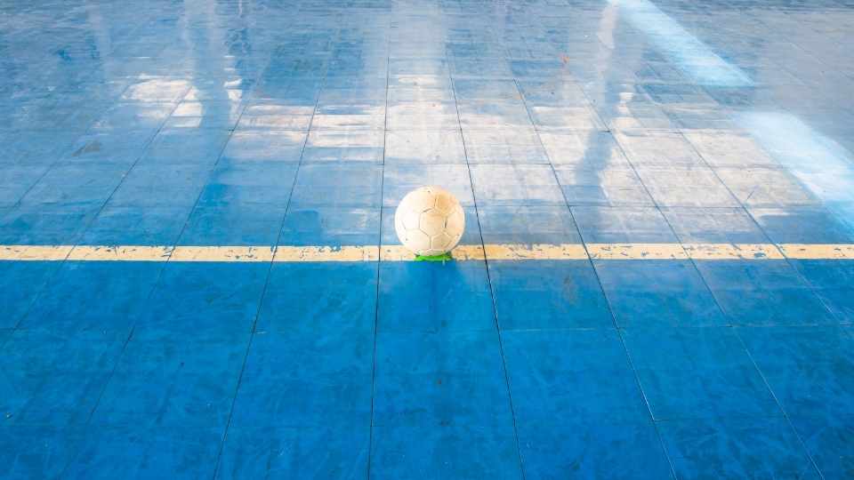 harga lantai interlock lapangan futsal