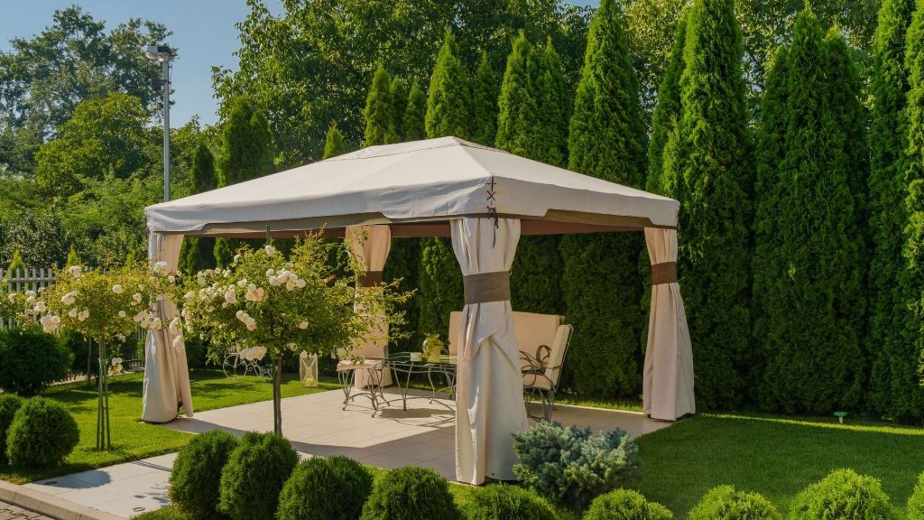 gazebo tirai 