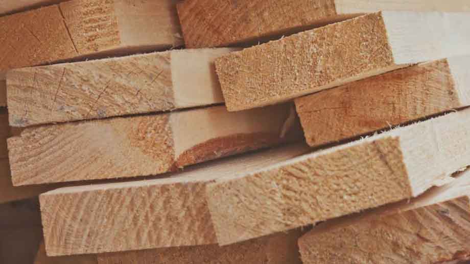 KEUNGGULAN KAYU KAMPER