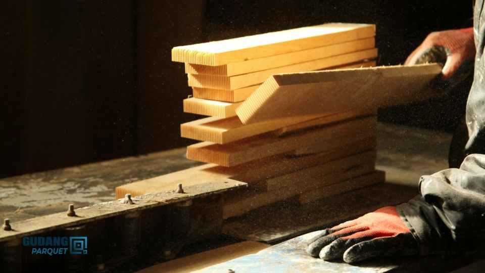 density kayu
