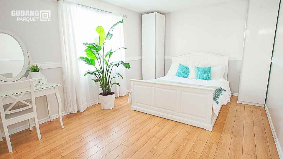 lantai kayu solid