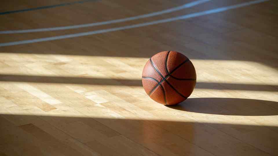 lantai lapangan basket