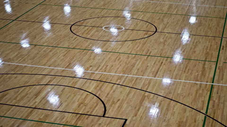 kebutuhan lantai kayu lapangan basket