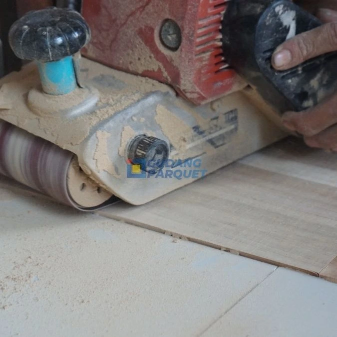 Tim jasa pasang profesional Gudang Parquet Indonesia